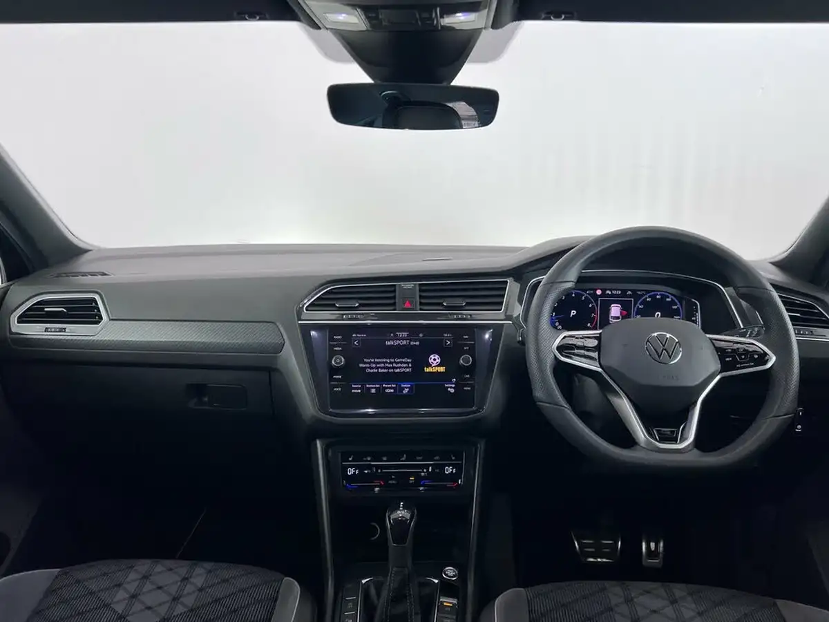 2020-volkswagen-tiguan-15-tsi-r-line-big-20