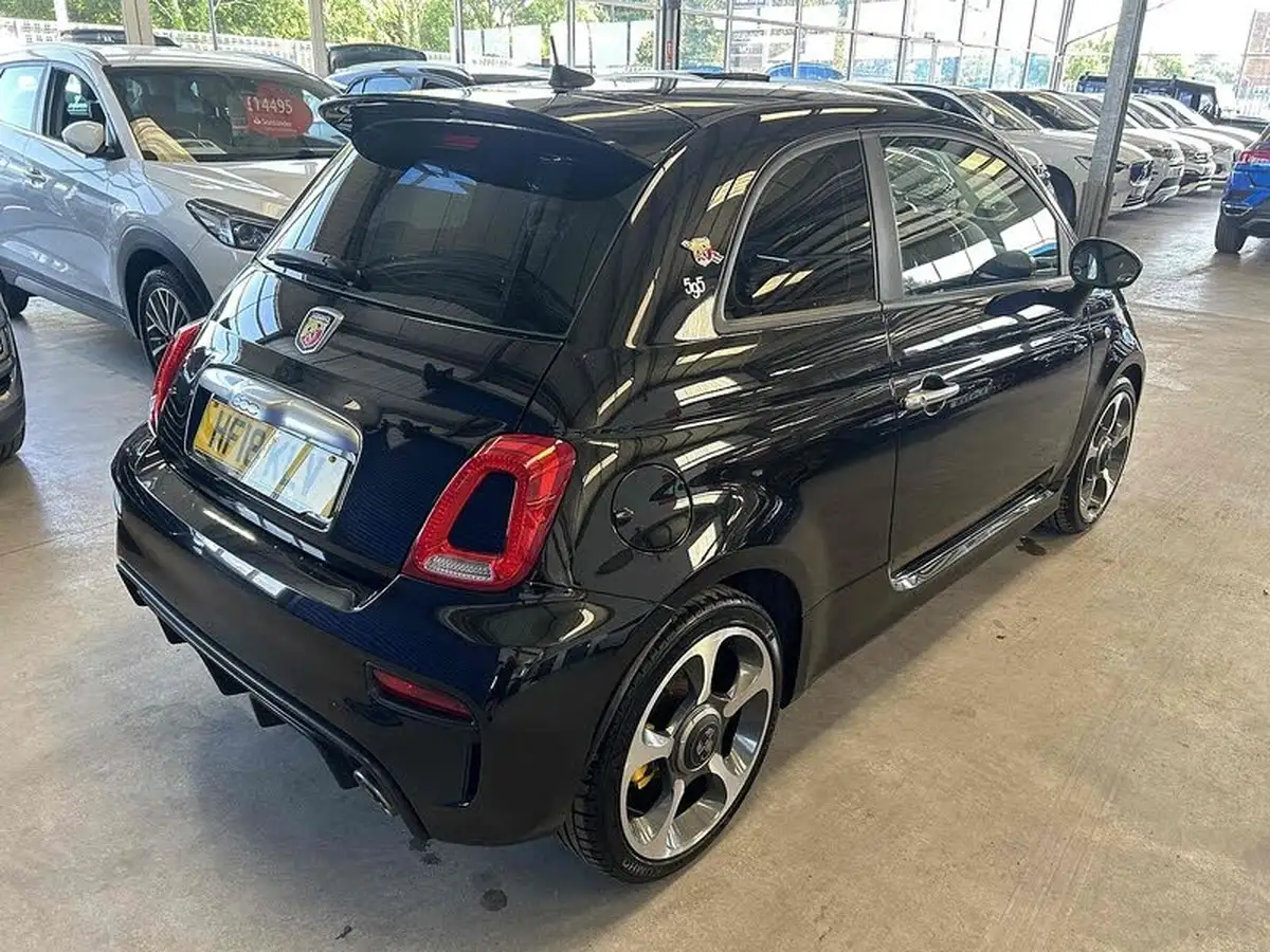 2018-abarth-595-14-tjet-big-3