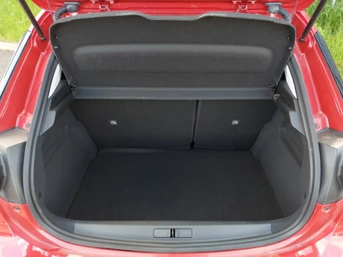 2024-vauxhall-corsa-12-turbo-design-big-7