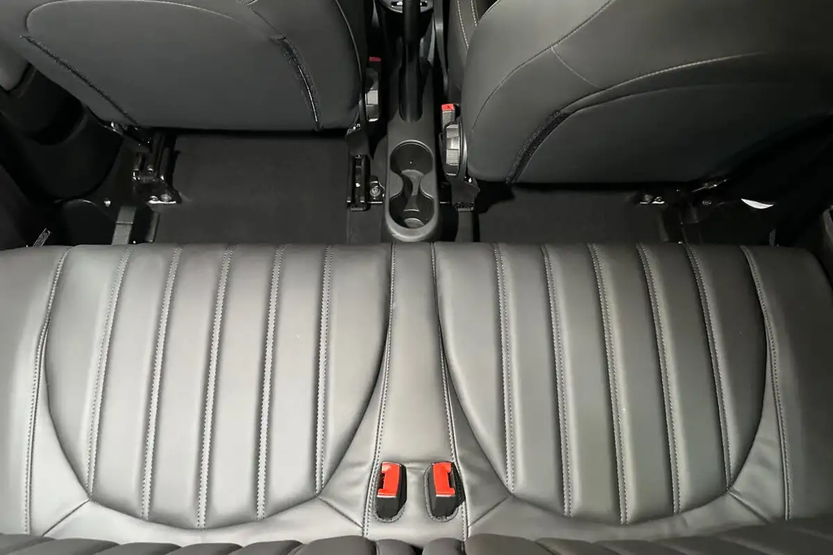 2021-abarth-595-14-tjet-turismo-big-16