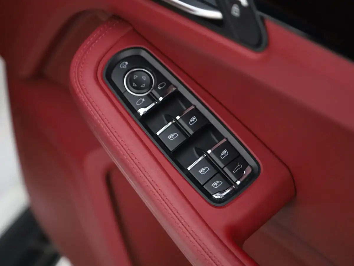 2023-porsche-macan-29-v6-s-big-15