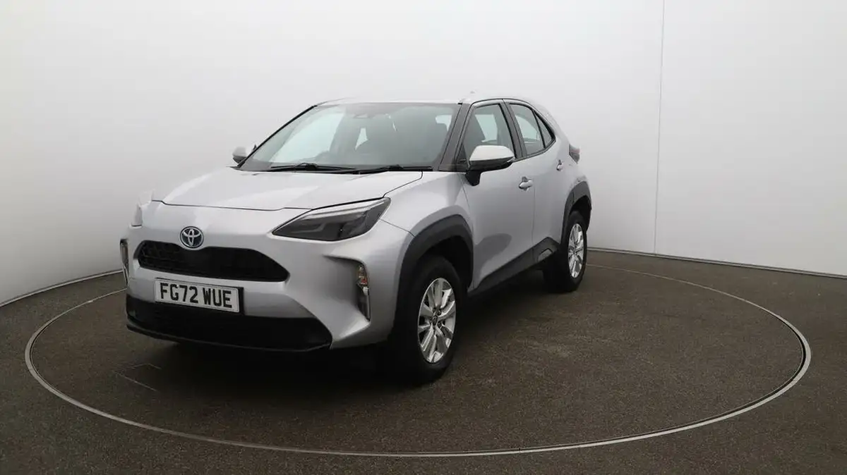 2022-toyota-yaris-cross-15-vvt-i-icon-big-29