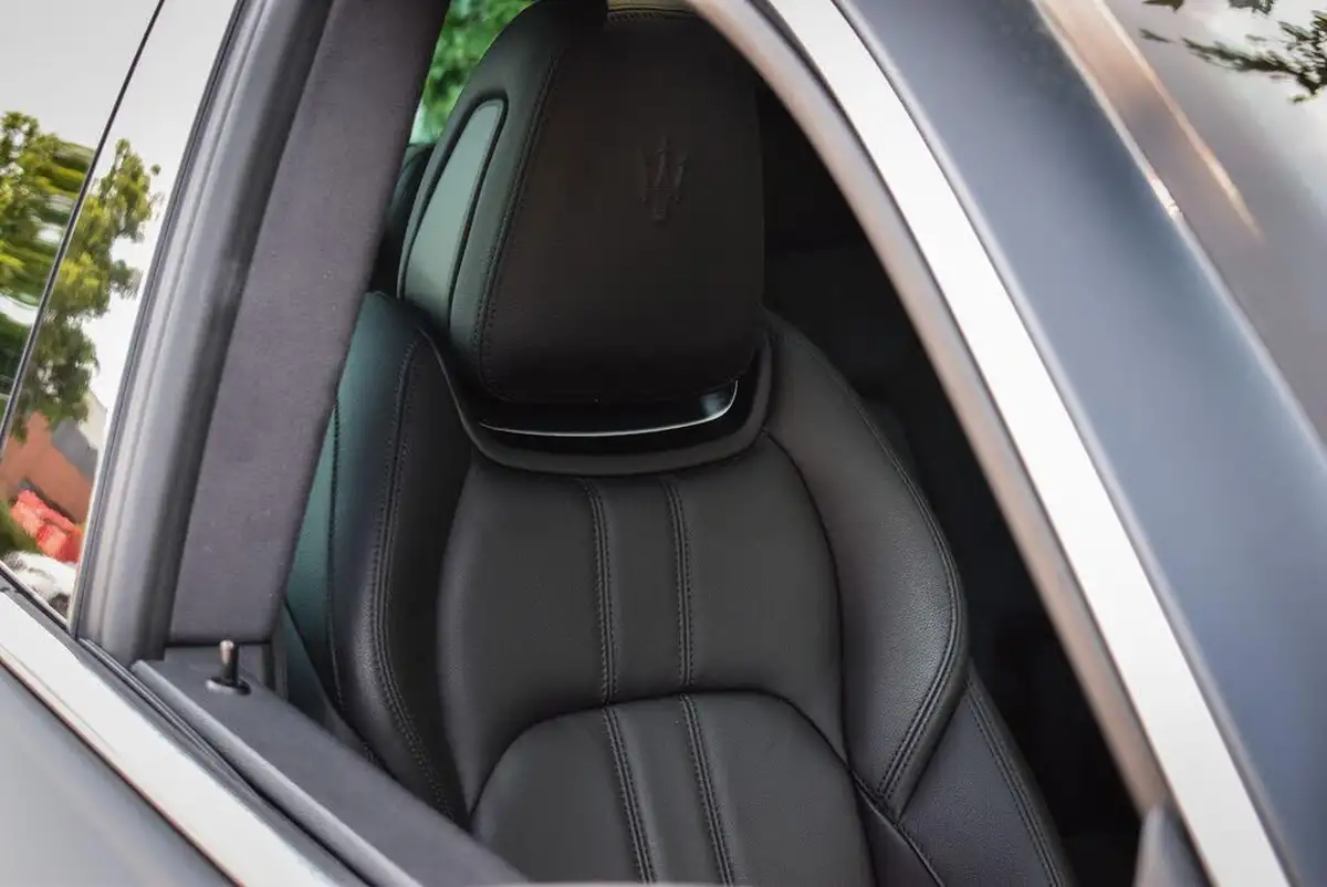 2022-maserati-levante-20-gt-big-11