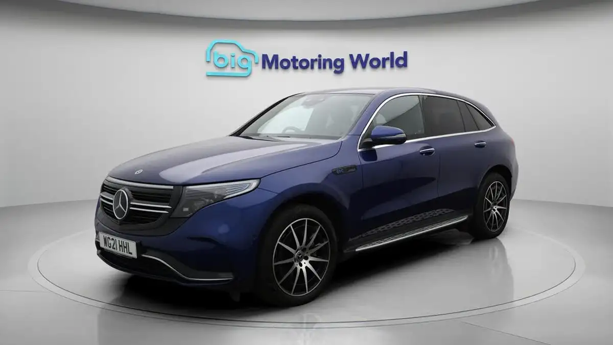 2021-mercedes-benz-eqc-e-eqc-400-amg-line-big-3