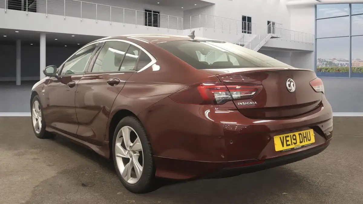 2019-vauxhall-insignia-grand-sport-15-turbo-sri-vx-line-nav-ss-big-3