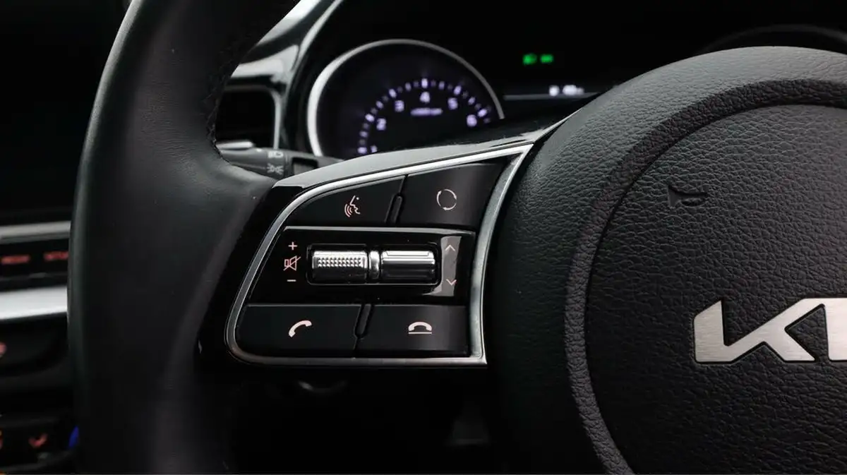 2022-kia-xceed-15-t-gdi-3-big-24
