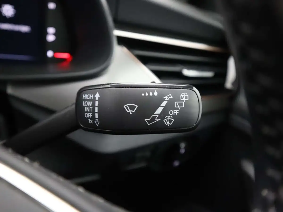 2022-skoda-scala-10-tsi-se-l-95ps-big-31