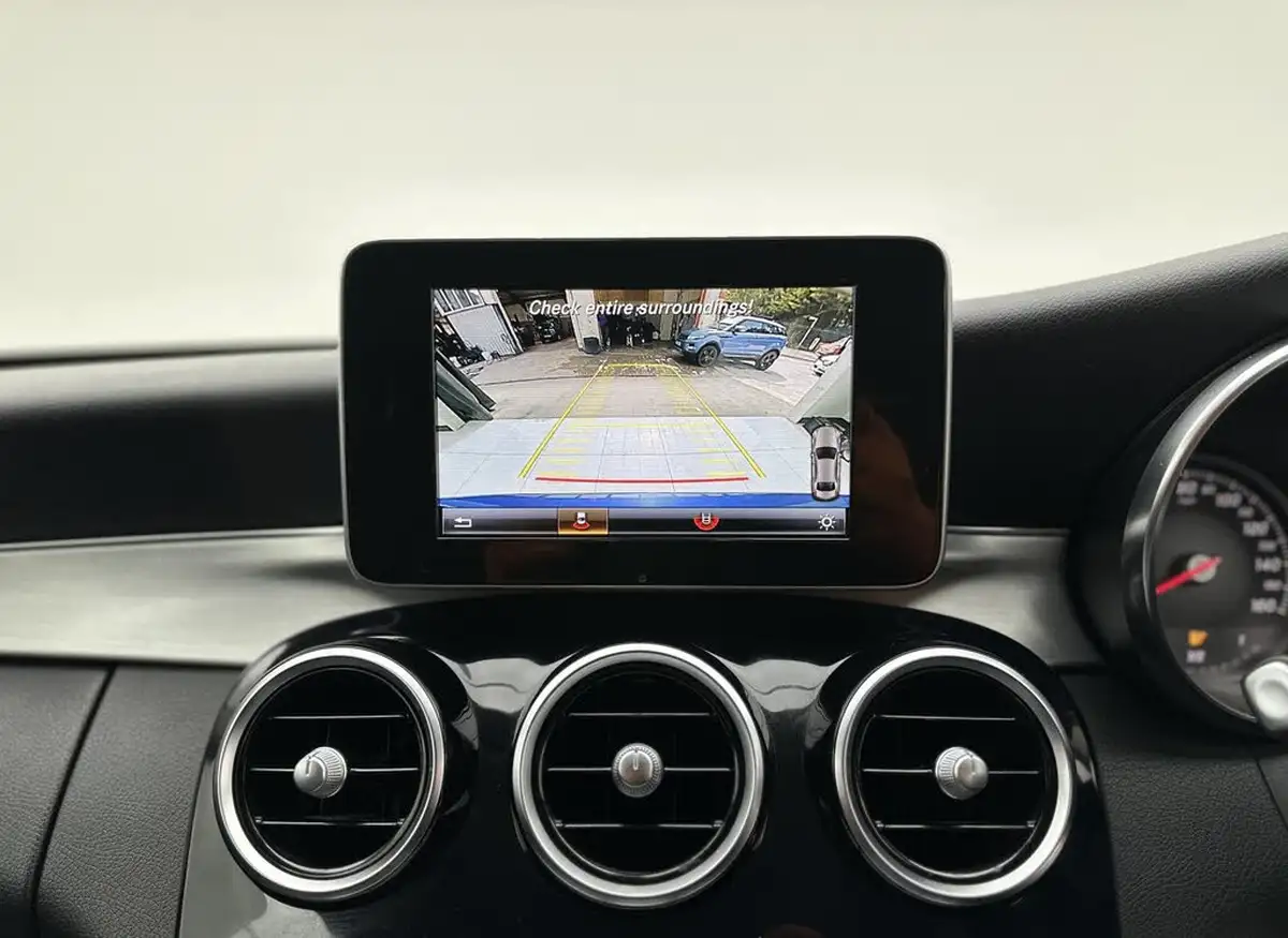 2017-mercedes-benz-c-class-20-c200-sport-ss-saloon-4d-9g-tronic-plus-big-37