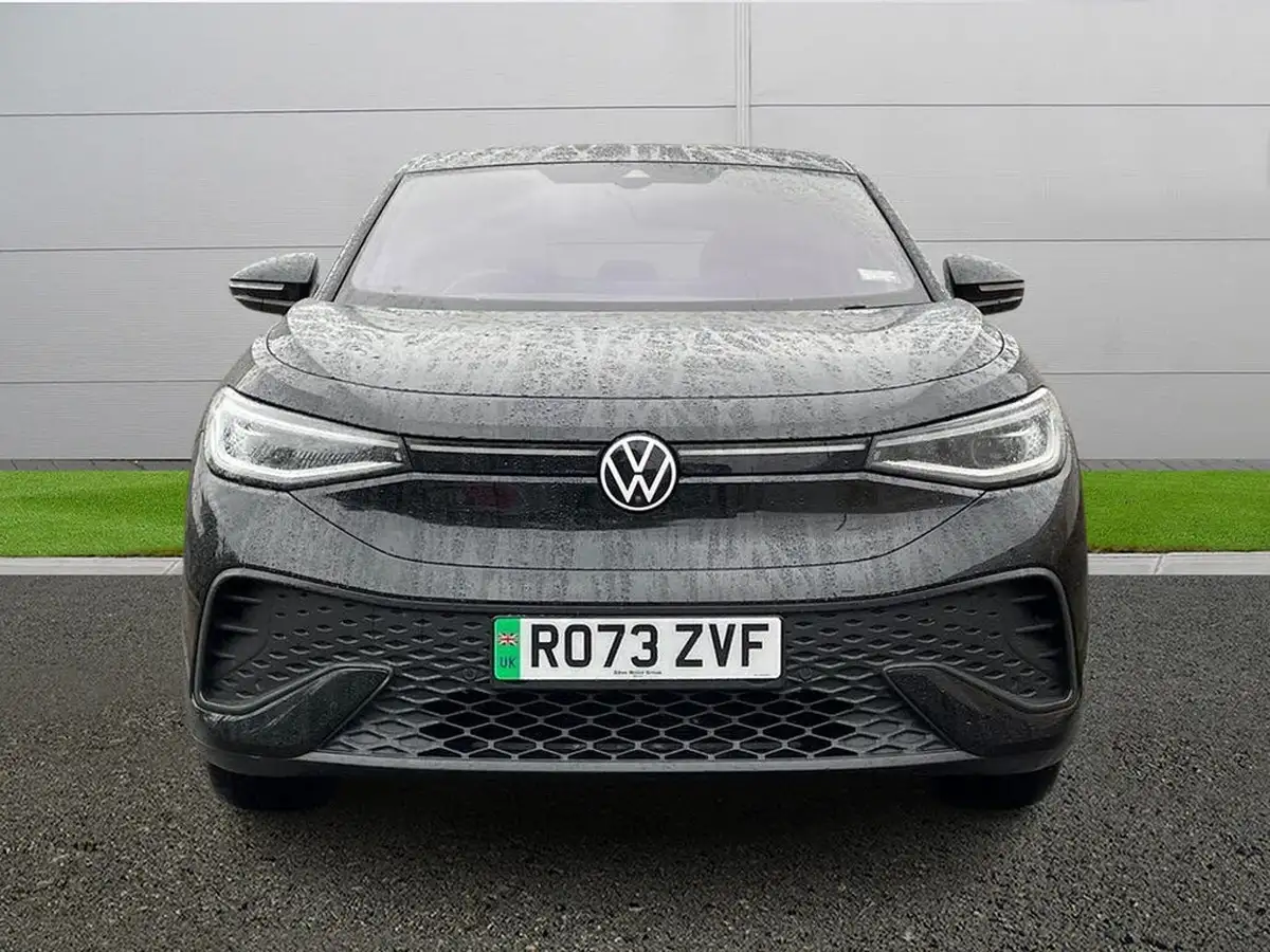 2023-volkswagen-id5-e-tech-204ps-performance-big-1