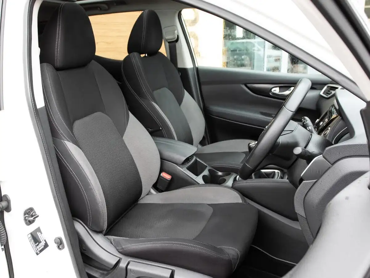 2020-nissan-qashqai-13-dig-t-n-connecta-140ps-big-28