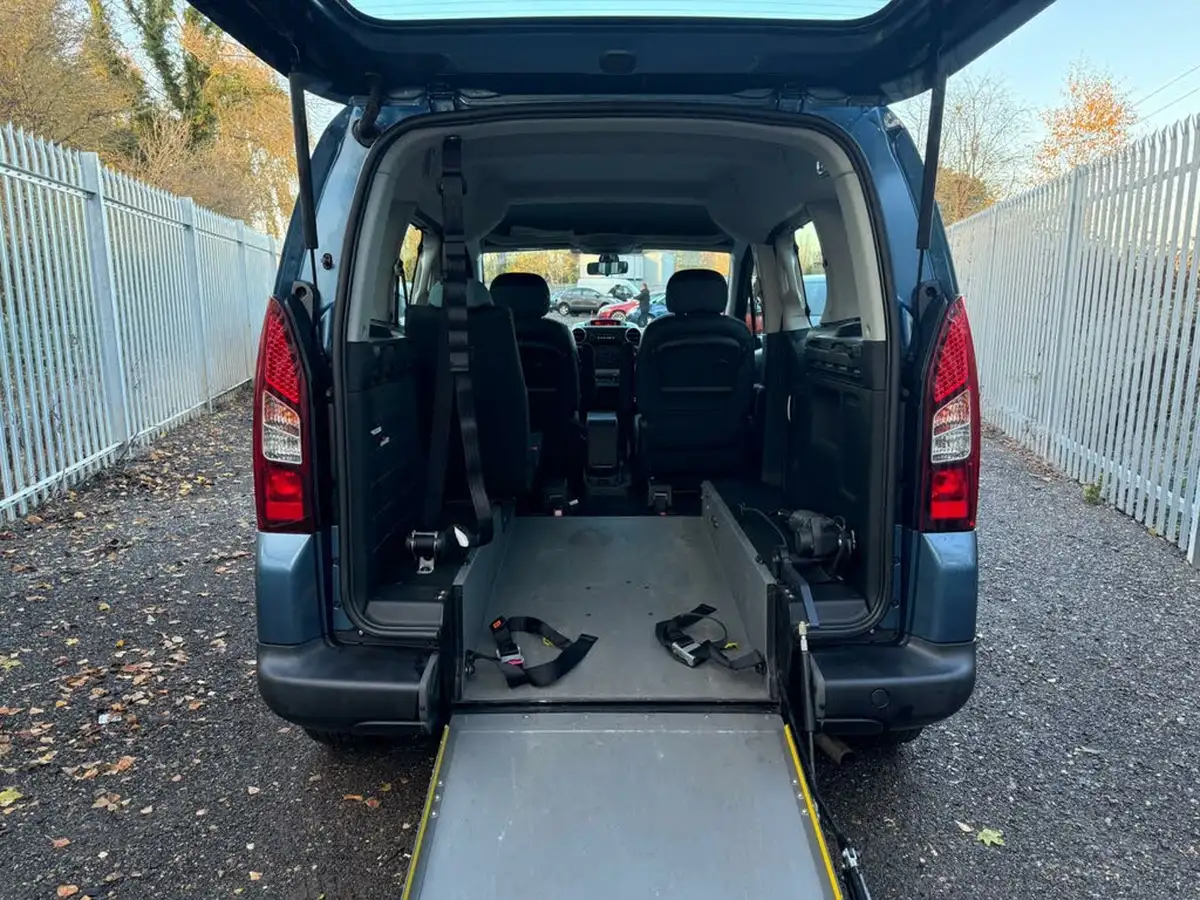 2013-citroen-berlingo-16td-xtr-airdream-egs6-big-34
