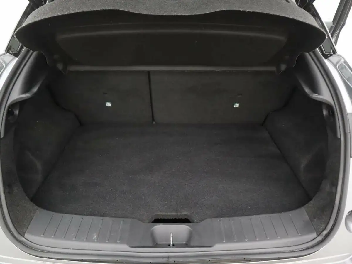 2021-nissan-juke-10-dig-t-tekna-dct-big-8