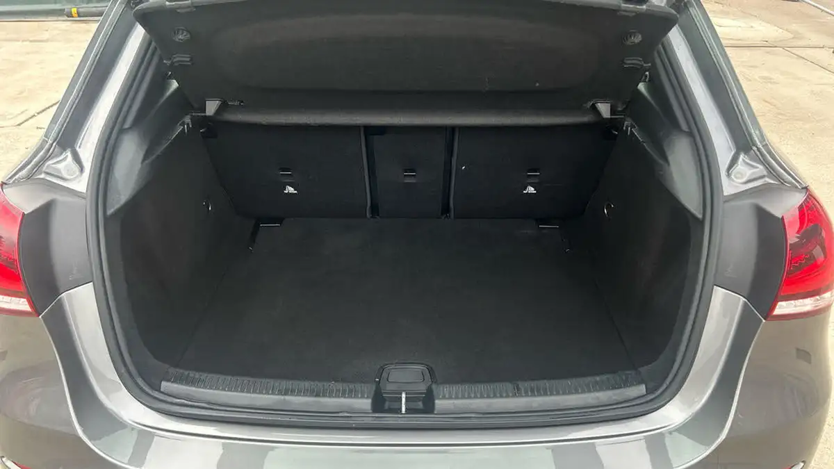 2019-mercedes-benz-a-class-15d-a180d-sport-executive-hatchback-5d-7g-dct-big-14