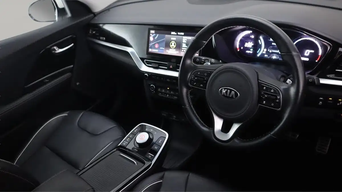 2020-kia-e-niro-ev-4-big-9