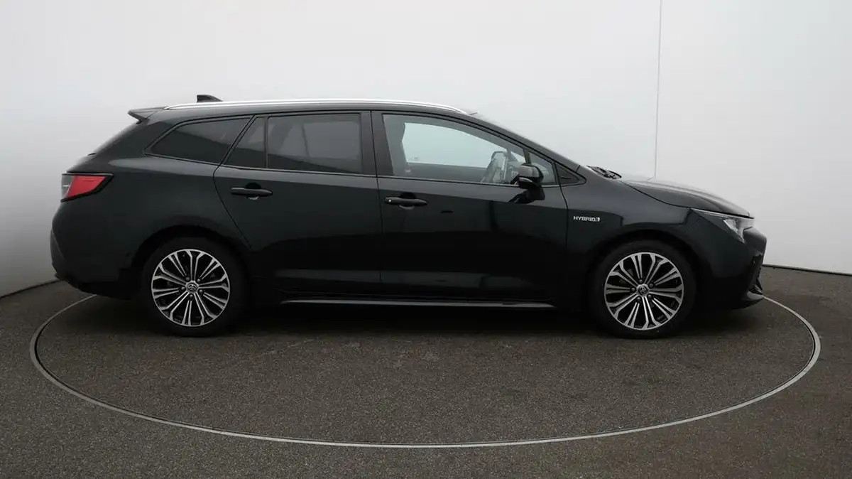 2020-toyota-corolla-18-vvt-i-design-trk-touring-sports-5d-big-50