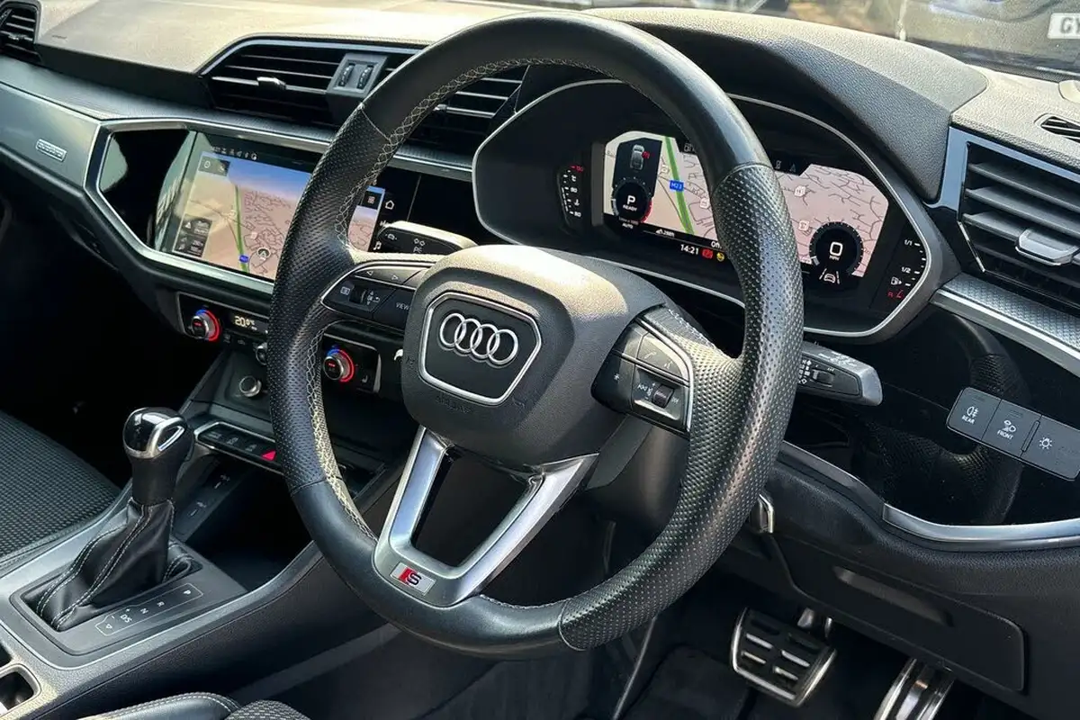 2023-audi-q3-20-45-tfsi-s-line-station-wagon-big-24