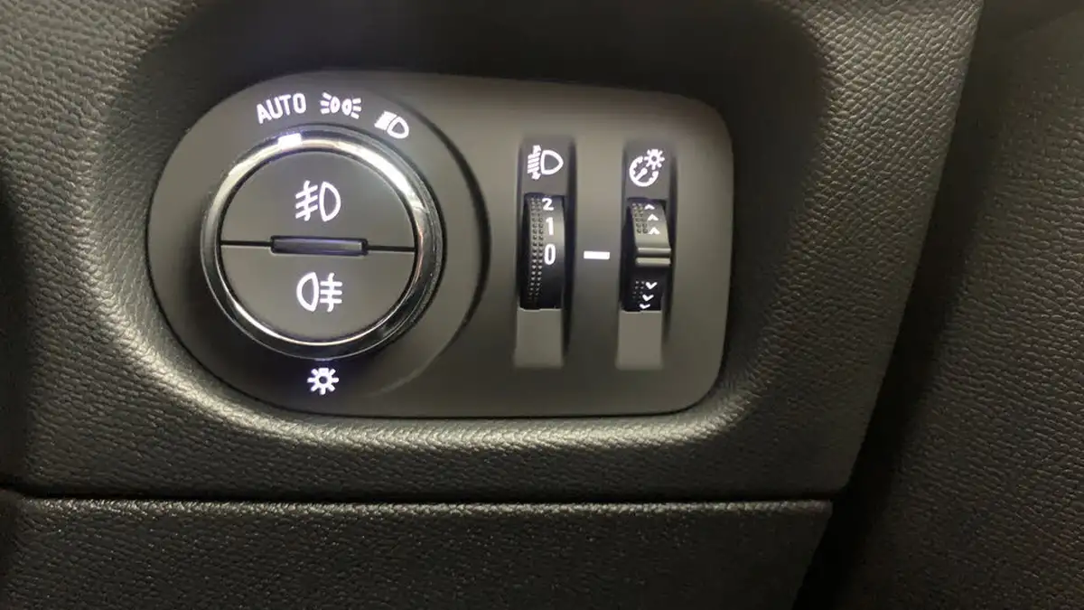 2022-vauxhall-mokka-12-elite-edition-100ps-big-19