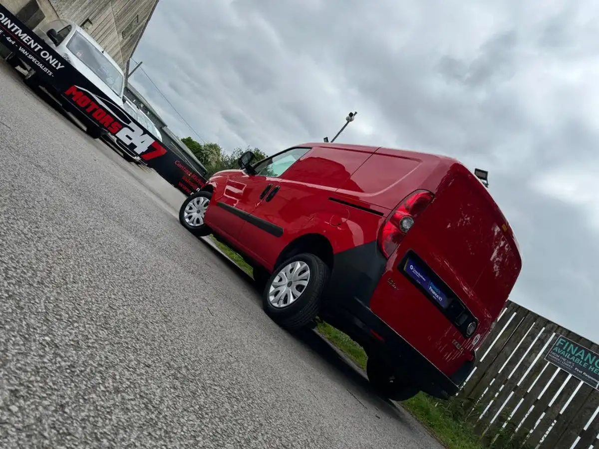 2013-fiat-doblo-cargo-13td-maxi-big-21