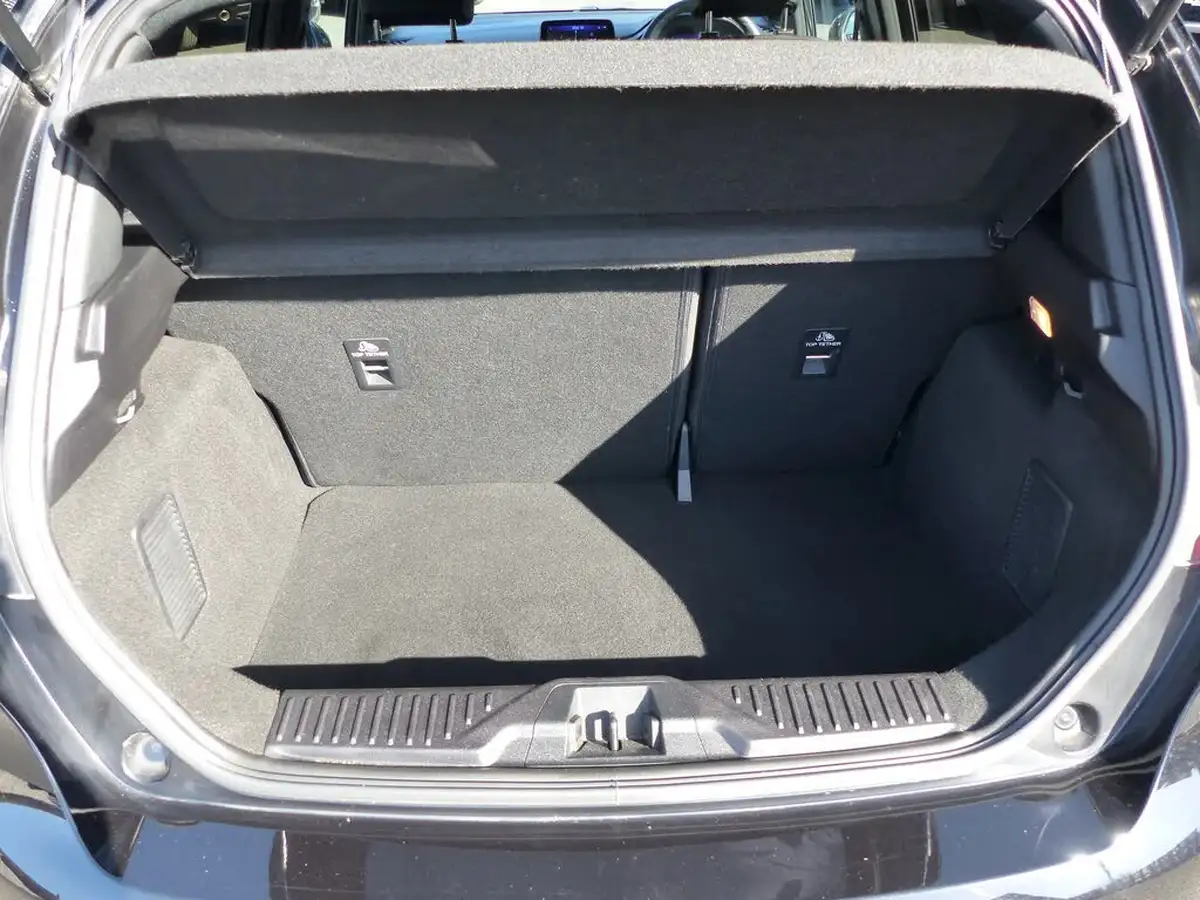 2022-ford-fiesta-10t-st-line-x-100ps-big-18