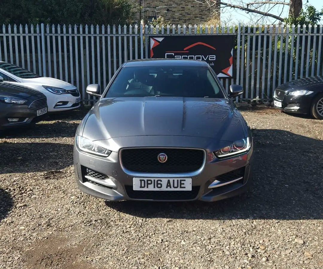 2016-jaguar-xe-20d-r-sport-163ps-auto-big-4