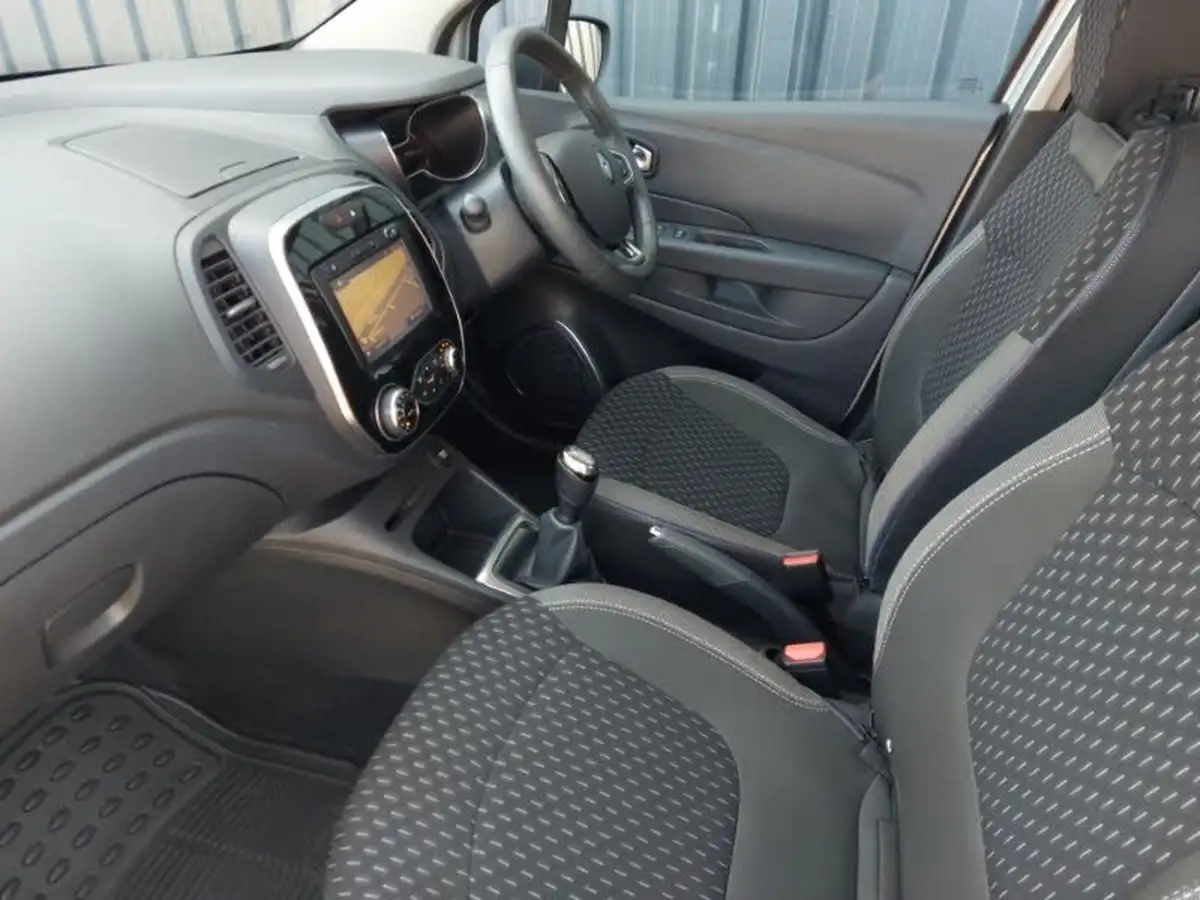 2017-renault-captur-09-tce-dynamique-nav-big-4