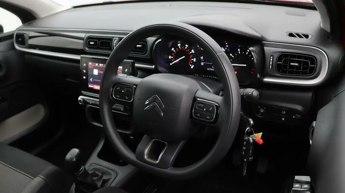2019-citroen-c3-12-puretech-feel-82ps-big-9