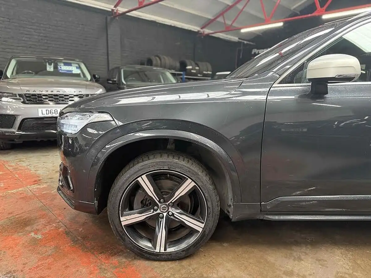 2018-volvo-xc90-20td-d5-r-design-awd-big-22