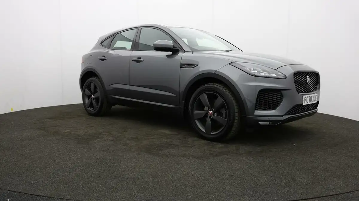 2020-jaguar-e-pace-20-i4d-chequered-flag-180ps-big-39