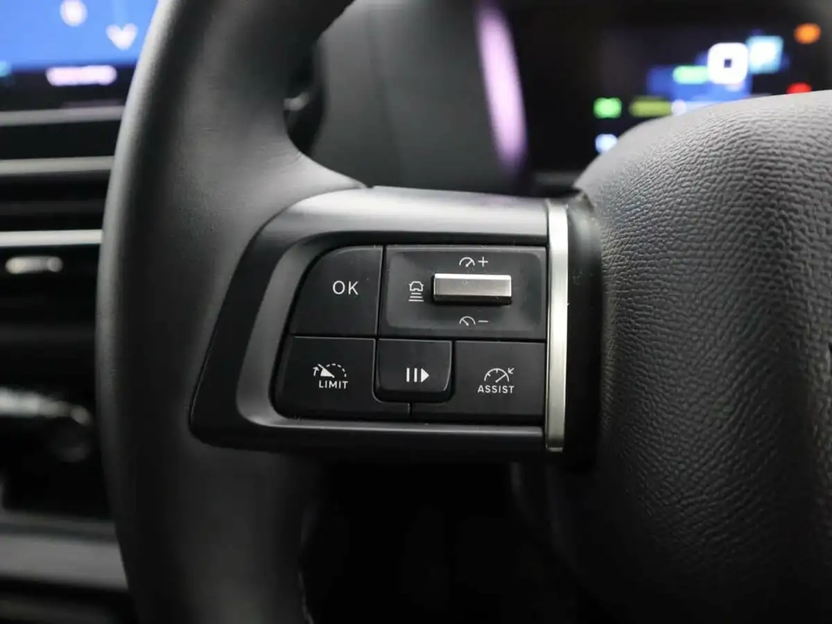 2022-citroen-c4-e-shine-plus-big-23