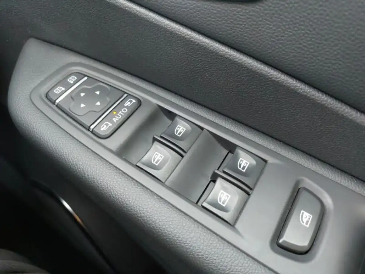 2018-renault-captur-15dci-dynamique-s-nav-90bhp-big-18