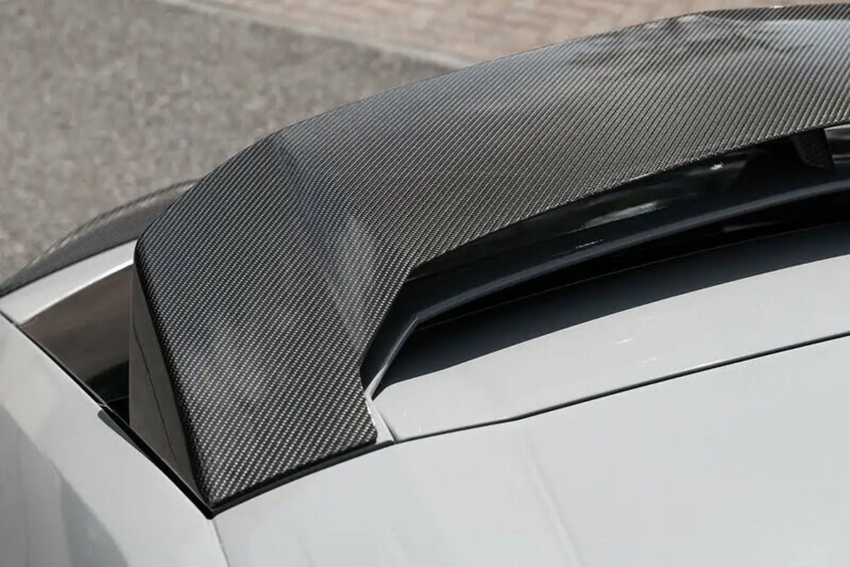 2021-lamborghini-urus-40-no-trim-big-20