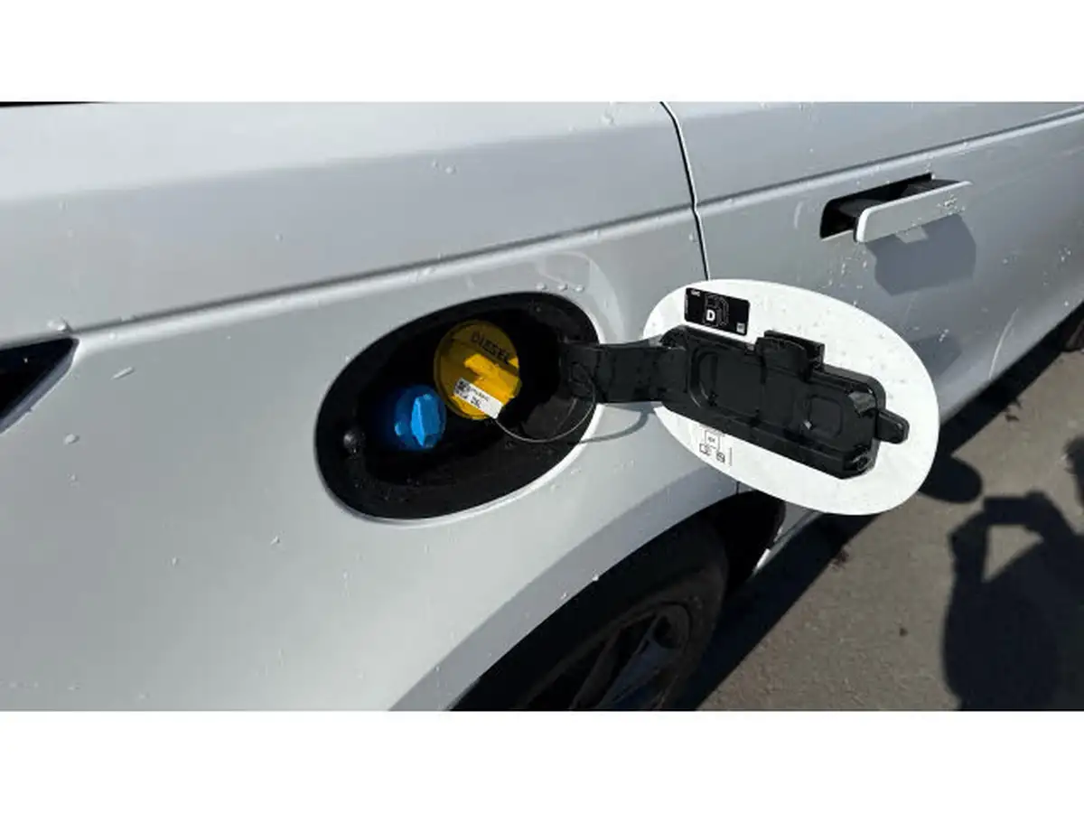 2024-land-rover-range-rover-velar-20-d200-dynamic-se-big-22