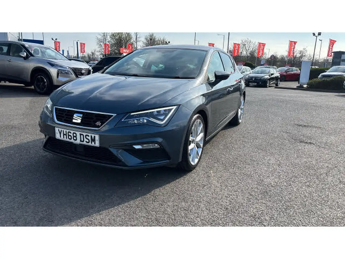 2019-seat-leon-20-tsi-fr-sport-hatchback-big-39