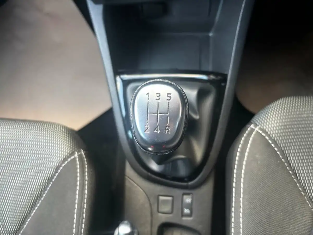 2019-renault-clio-09-tce-play-90ps-big-32