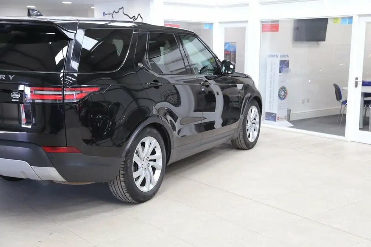 2017-land-rover-discovery-20sd4-hse-240ps-awd-station-wagon-5d-auto-big-21