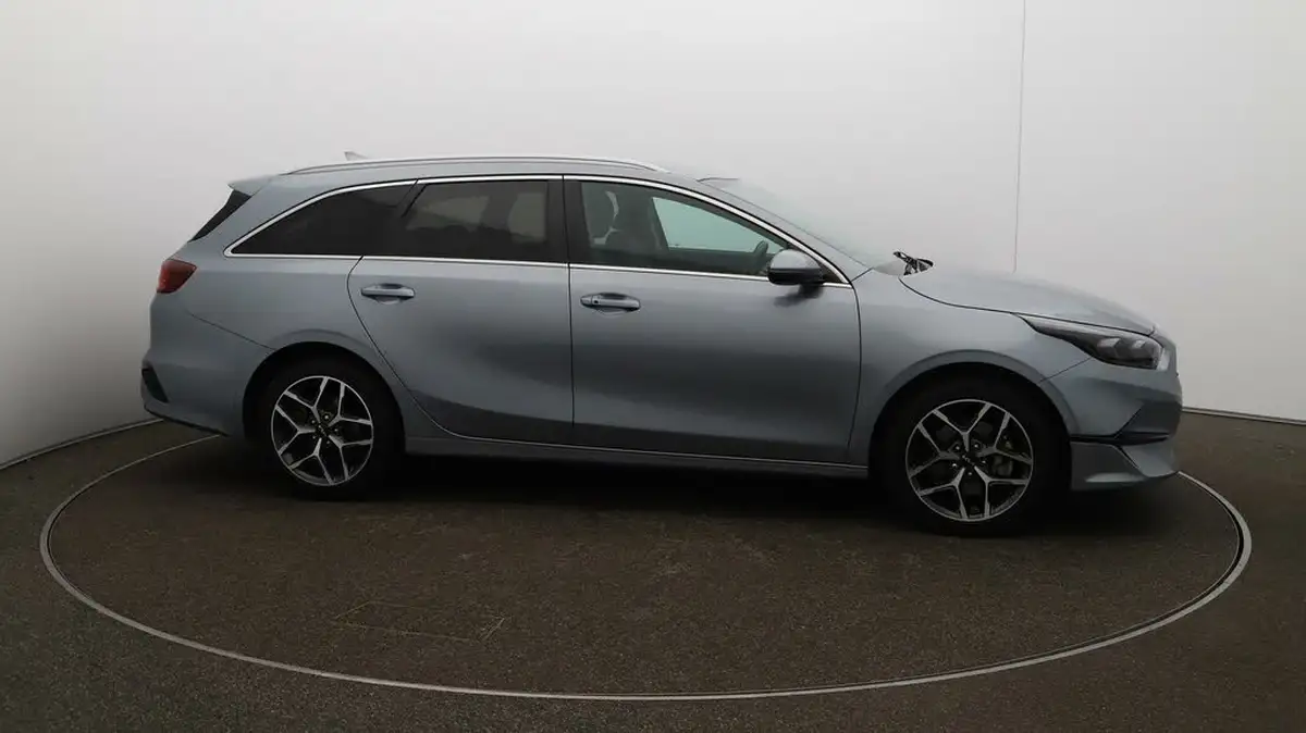 2023-kia-ceed-15-t-gdi-3-158bhp-sportswagon-big-40