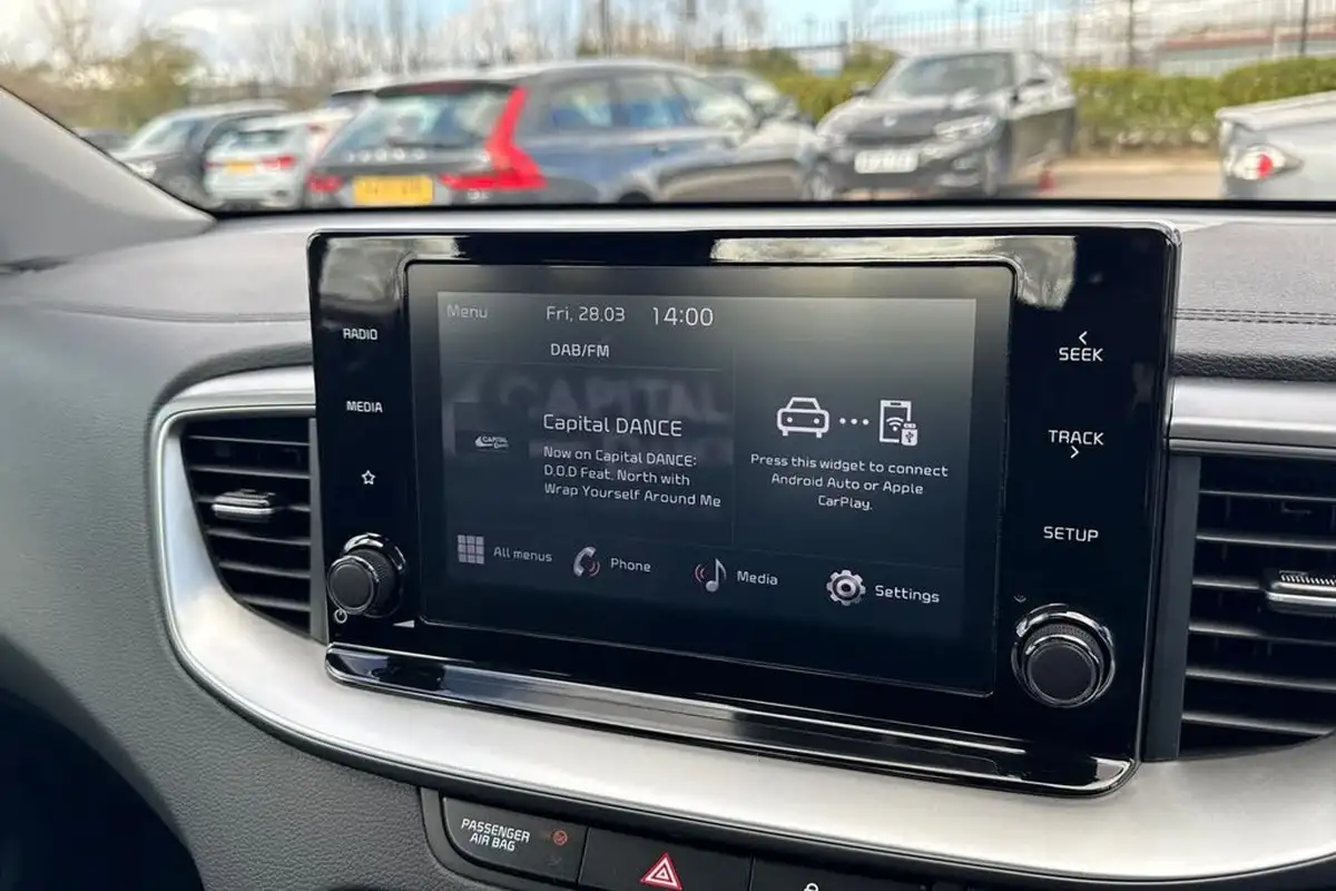 2022-kia-ceed-10-t-gdi-2-sportswagon-big-60