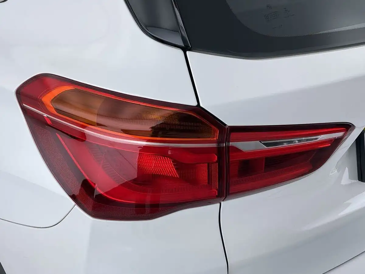 2016-bmw-x1-20td-xdrive18d-xline-big-12