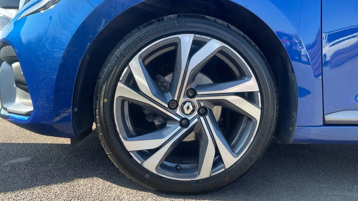 2021-renault-clio-10-tce-rs-line-90ps-big-16