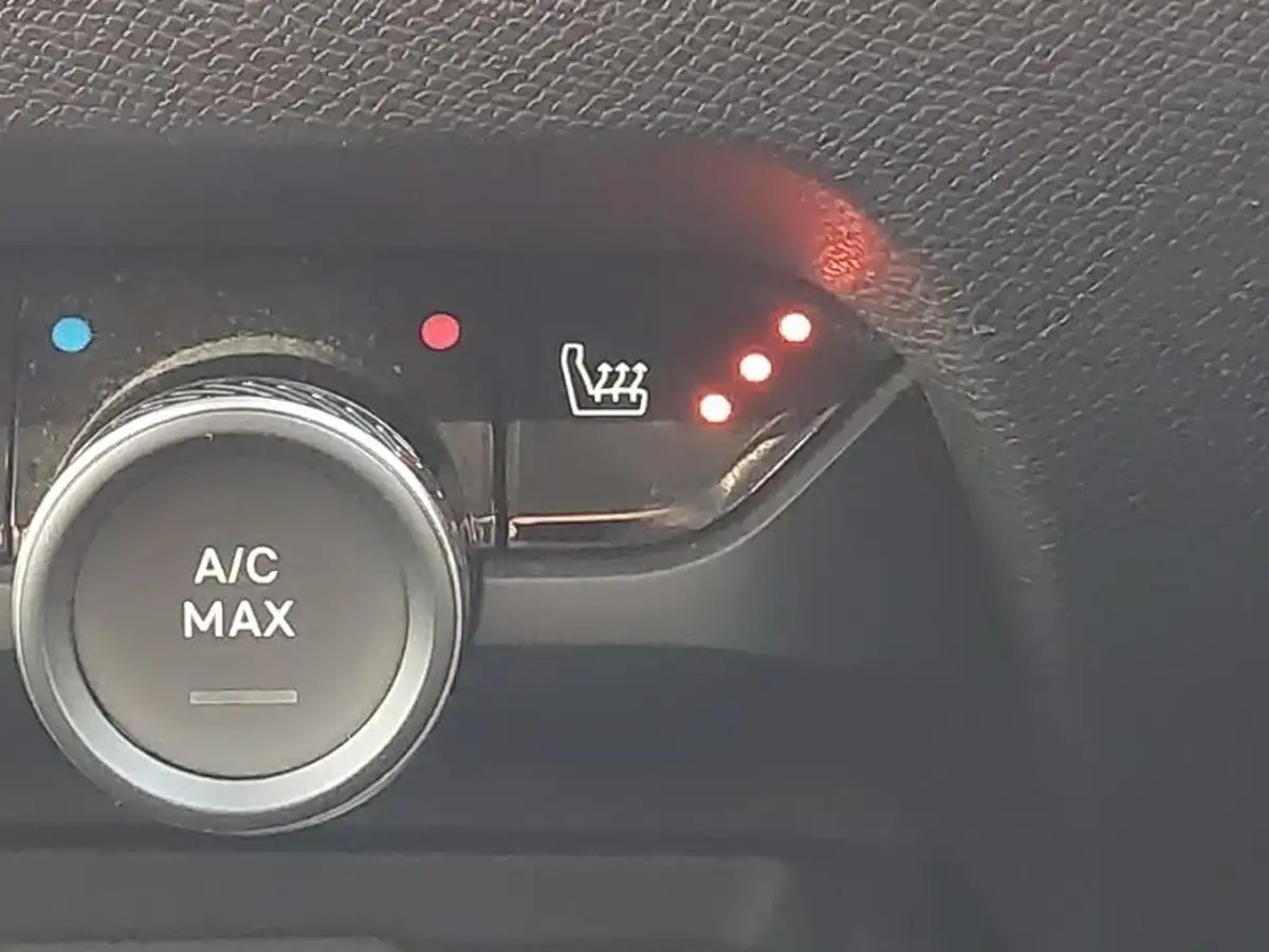 2021-citroen-c4-15bluehdi-shine-plus-big-17