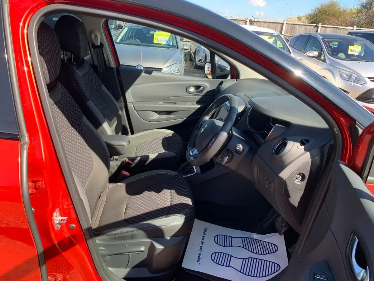2017-renault-captur-12-dynamique-s-nav-big-21