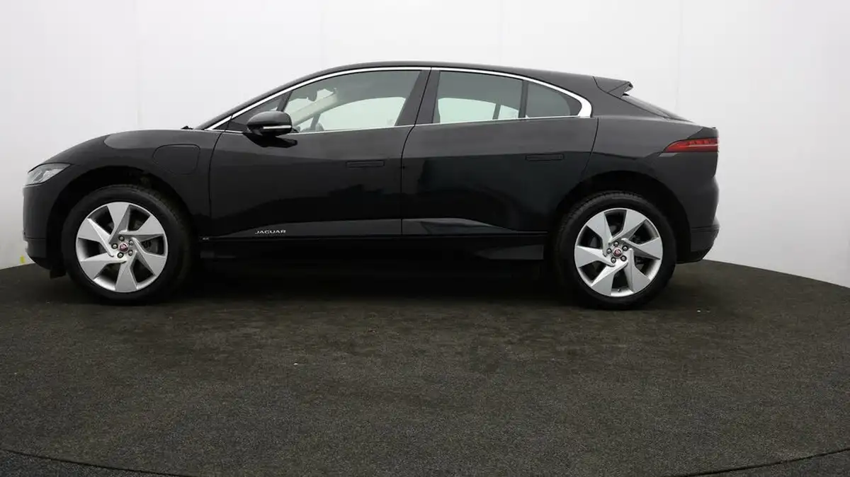 2021-jaguar-i-pace-ev400-se-big-3
