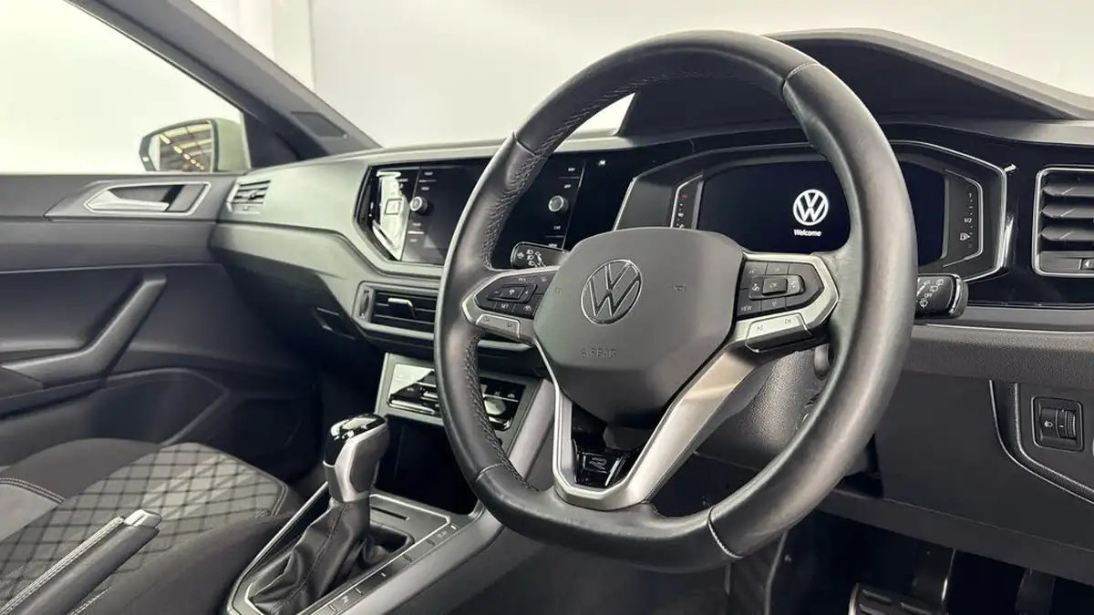 2022-volkswagen-polo-10-tsi-r-line-95ps-dsg-big-8