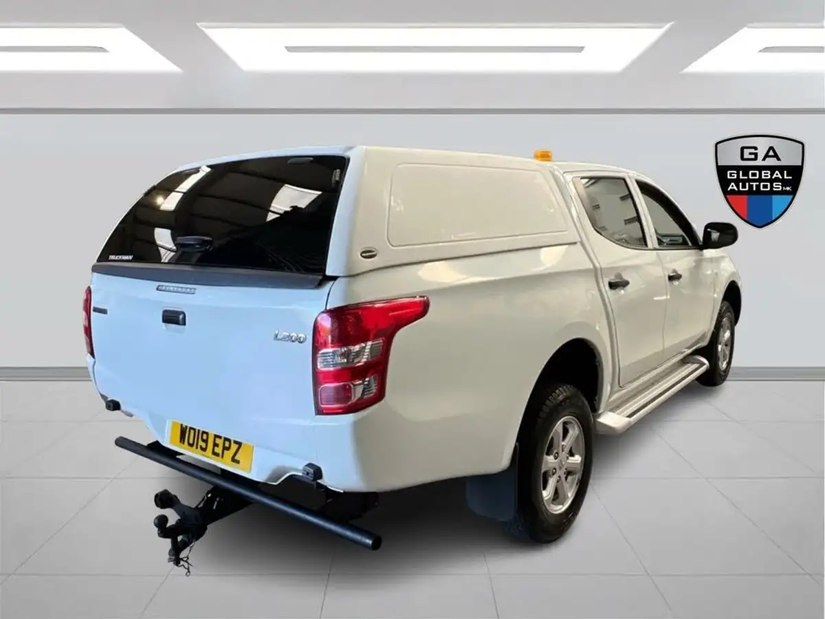 2019-mitsubishi-l200-24di-d-4life-eu6b-double-pickup-big-1