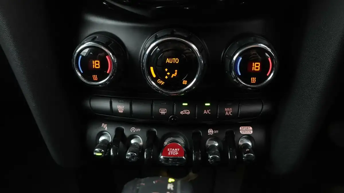 2017-mini-cooper-20-cooper-s-ss-hatchback-3d-sport-auto-big-12