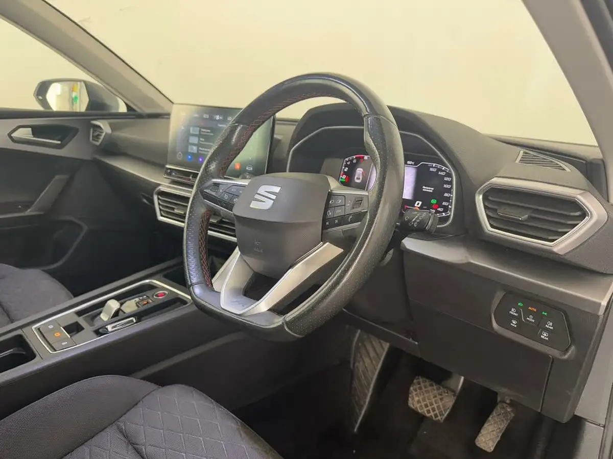 2021-seat-leon-14-e-hybrid-fr-hatchback-big-22