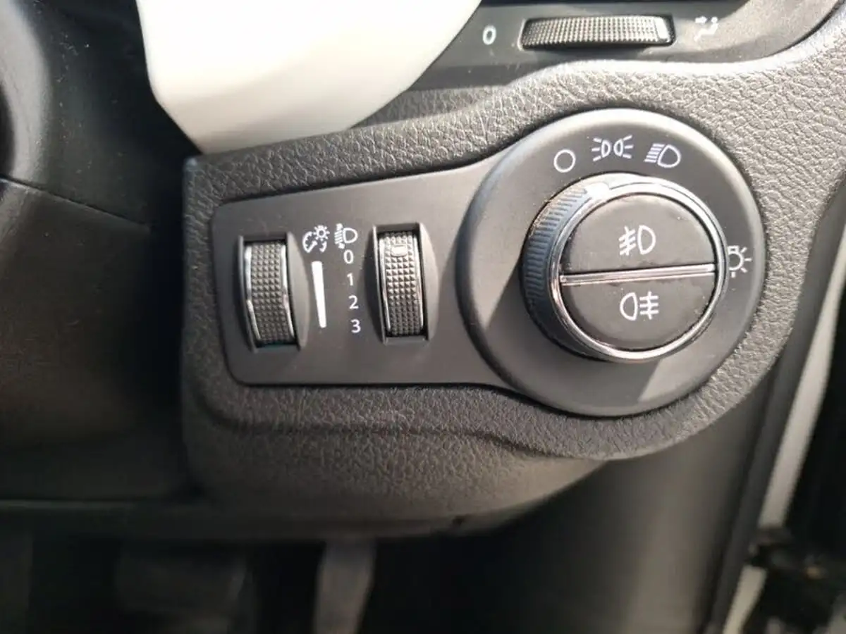 2020-fiat-500x-13-firefly-turbo-city-cross-ss-big-18