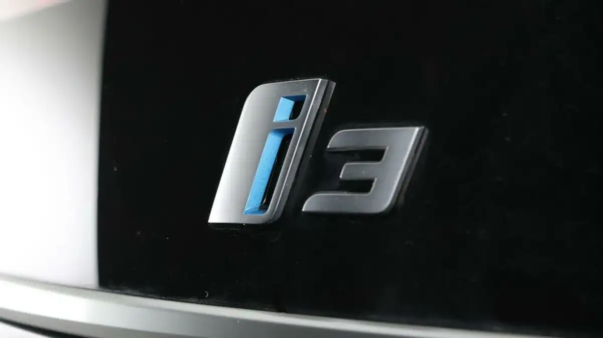 2021-bmw-i3-e-120-ah-big-21