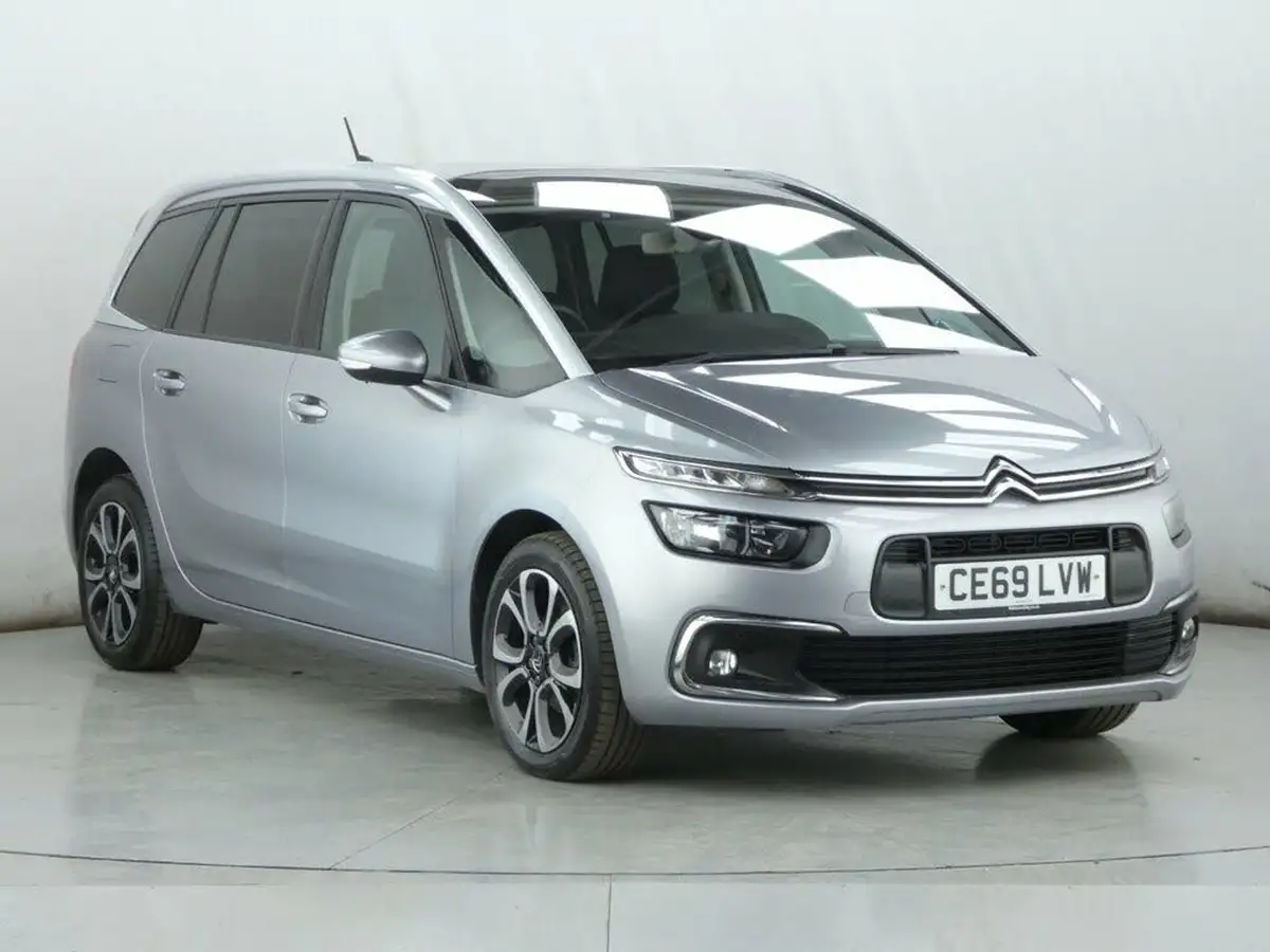 2019-citroen-grand-c4-spacetourer-12-puretech-feel-big-1