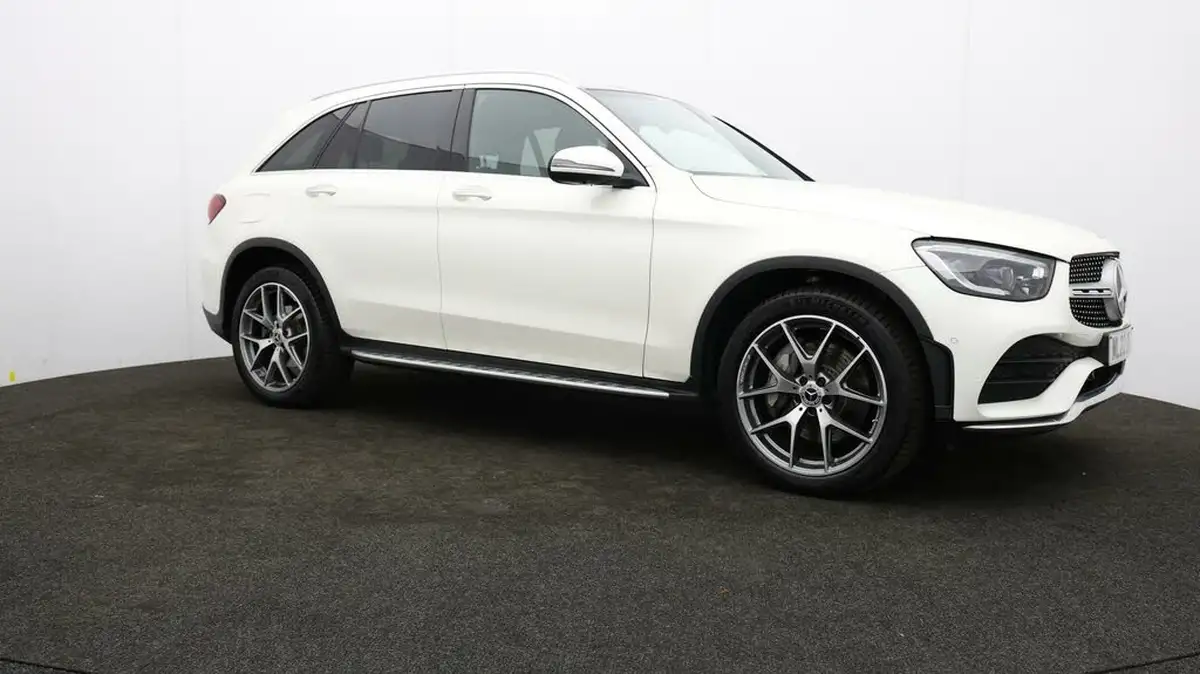 2022-mercedes-benz-glc-class-20d-glc300d-amg-line-premium-plus-245ps-station-wagon-5d-1950cc-big-39